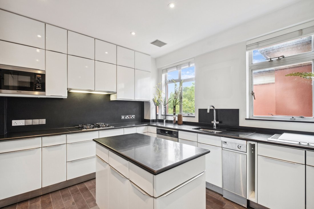 Apartment in Knightsbridge, Kensington And Chelsea, England 4 - 18241765