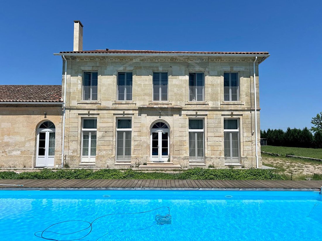 Castle in Saint-Émilion, Nouvelle-Aquitaine, France 2 - 18242590