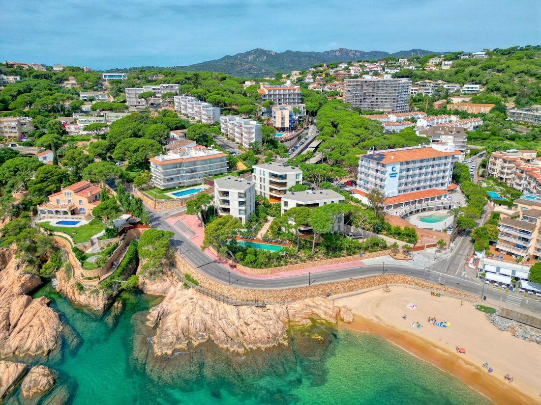Apartment in Sant Feliu de Guixols, Catalonia, Spain 1 - 16987904