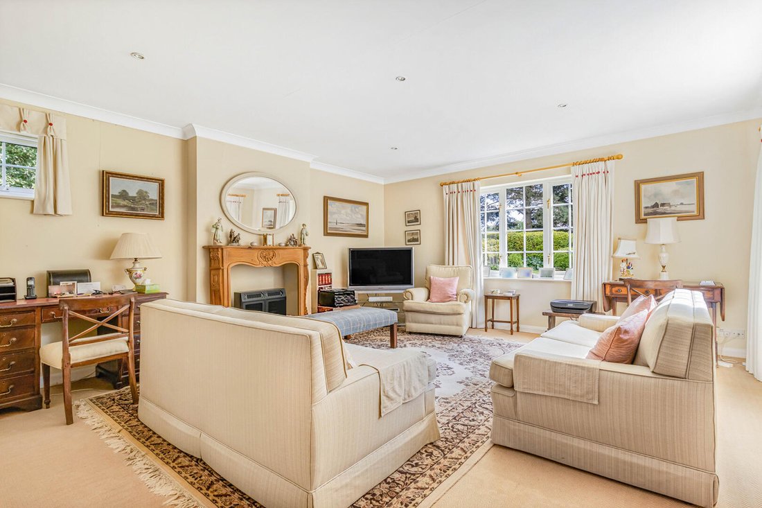 House in Ashley, England 3 - 18236152