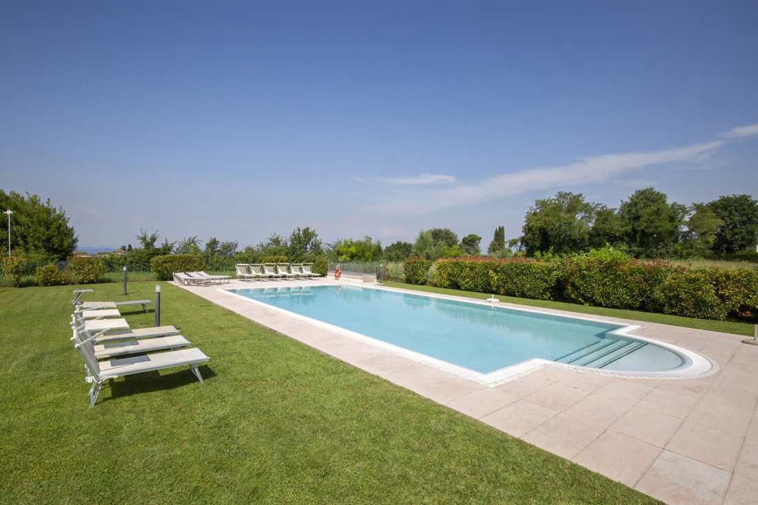 House in Lazise, Veneto, Italy 2 - 18240157