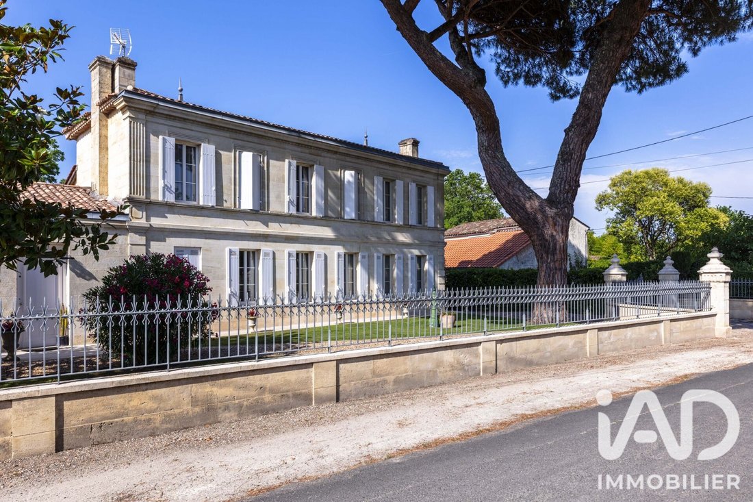 House in Izon, Nouvelle-Aquitaine, France 2 - 18246326