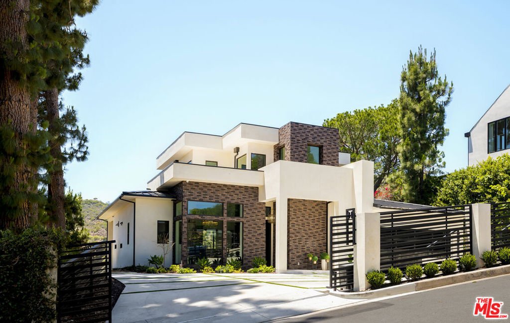 House in Los Angeles, California, United States 2 - 18245077