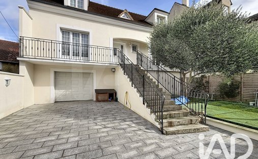 House in Mairie Rouxel-Sud Est, Pontault-Combault, France 1