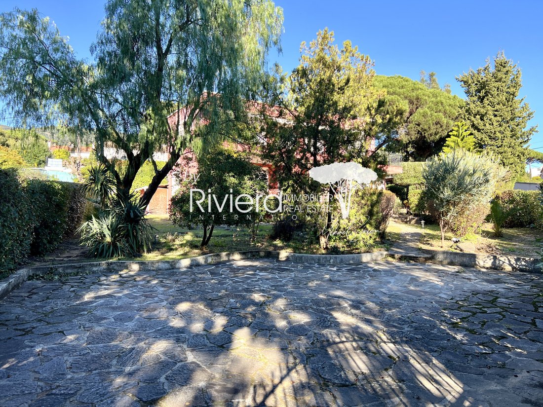 Villa in Nord, Cavalaire-sur-Mer, France 3 - 16703654