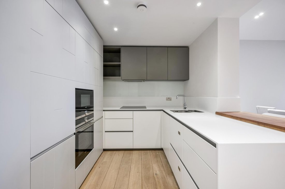 Apartment in Camden Town, Camden, England 1 - 17055204