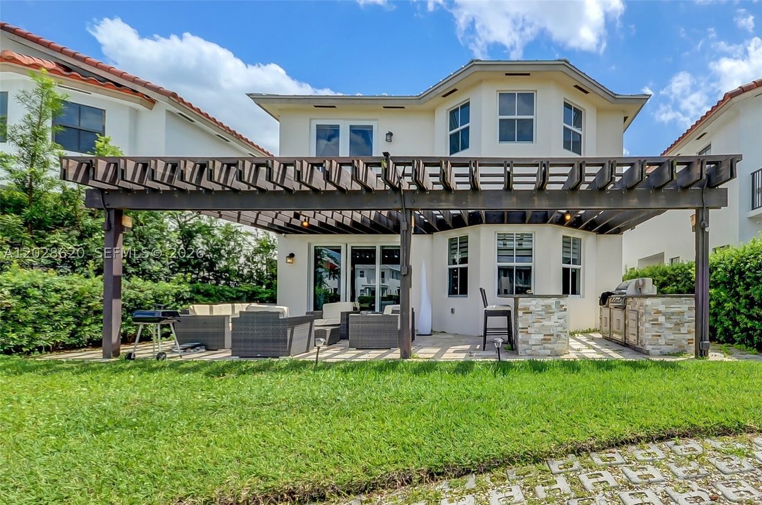 House in Doral, Florida, United States 3 - 18062861