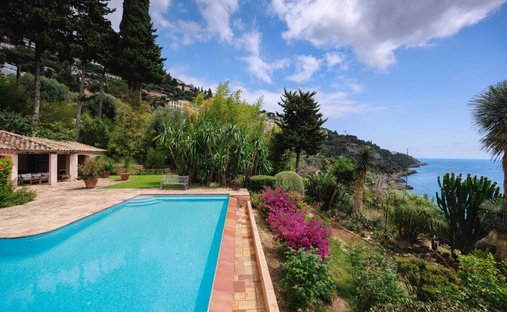 Estate in Cabbe-Saint Roman, Roquebrune-Cap-Martin, France 1