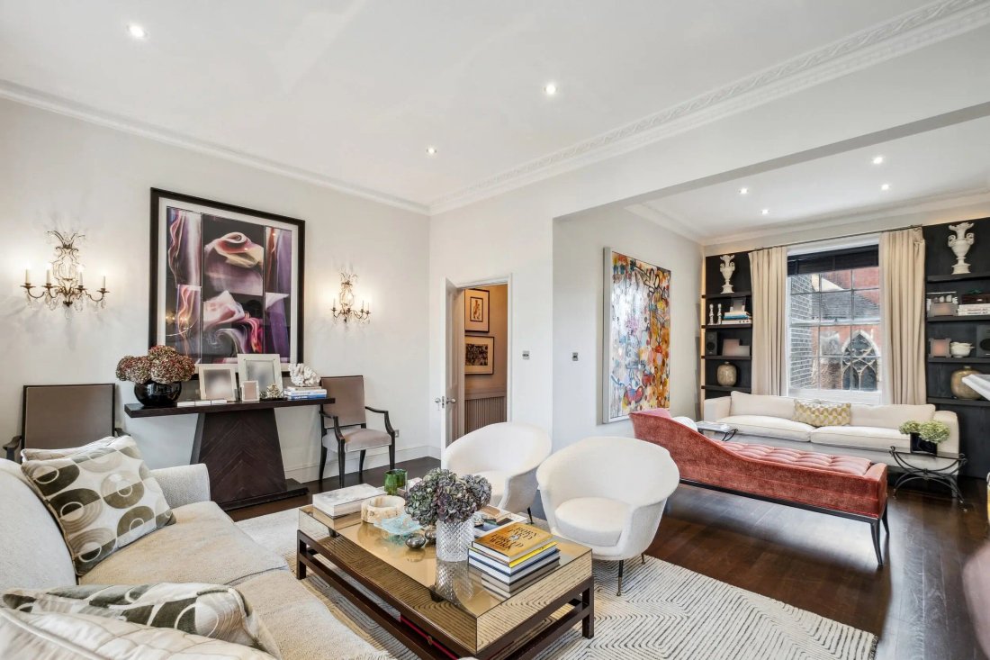 Townhouse in Knightsbridge, Kensington And Chelsea, England 2 - 18241557