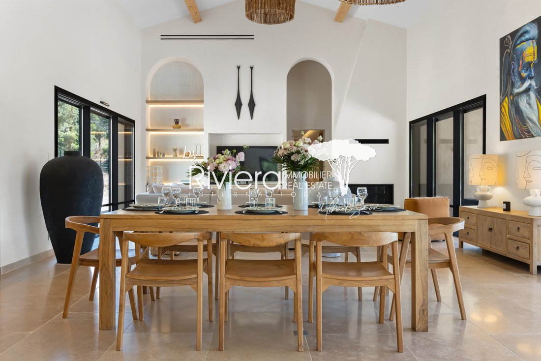 Estate in La Môle, Provence-Alpes-Côte d'Azur, France 3 - 17471445
