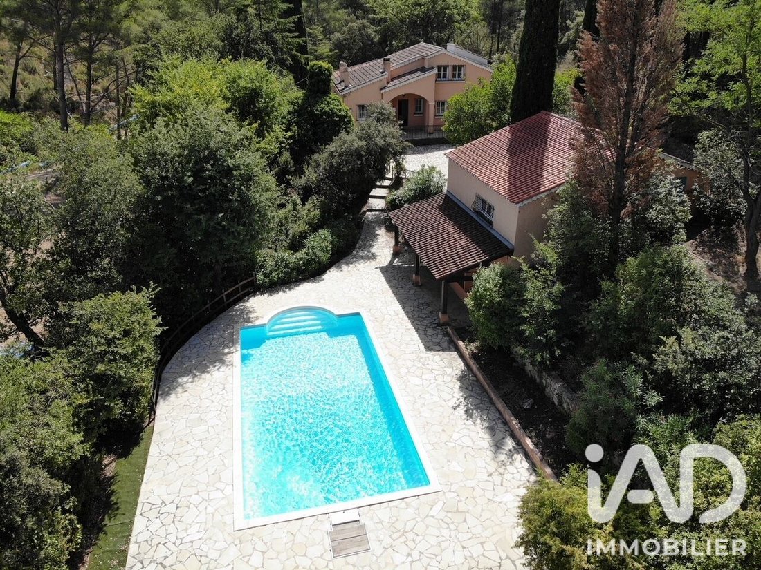 House in La Cadiere-d'Azur, Provence-Alpes-Côte d'Azur, France 2 - 18246986
