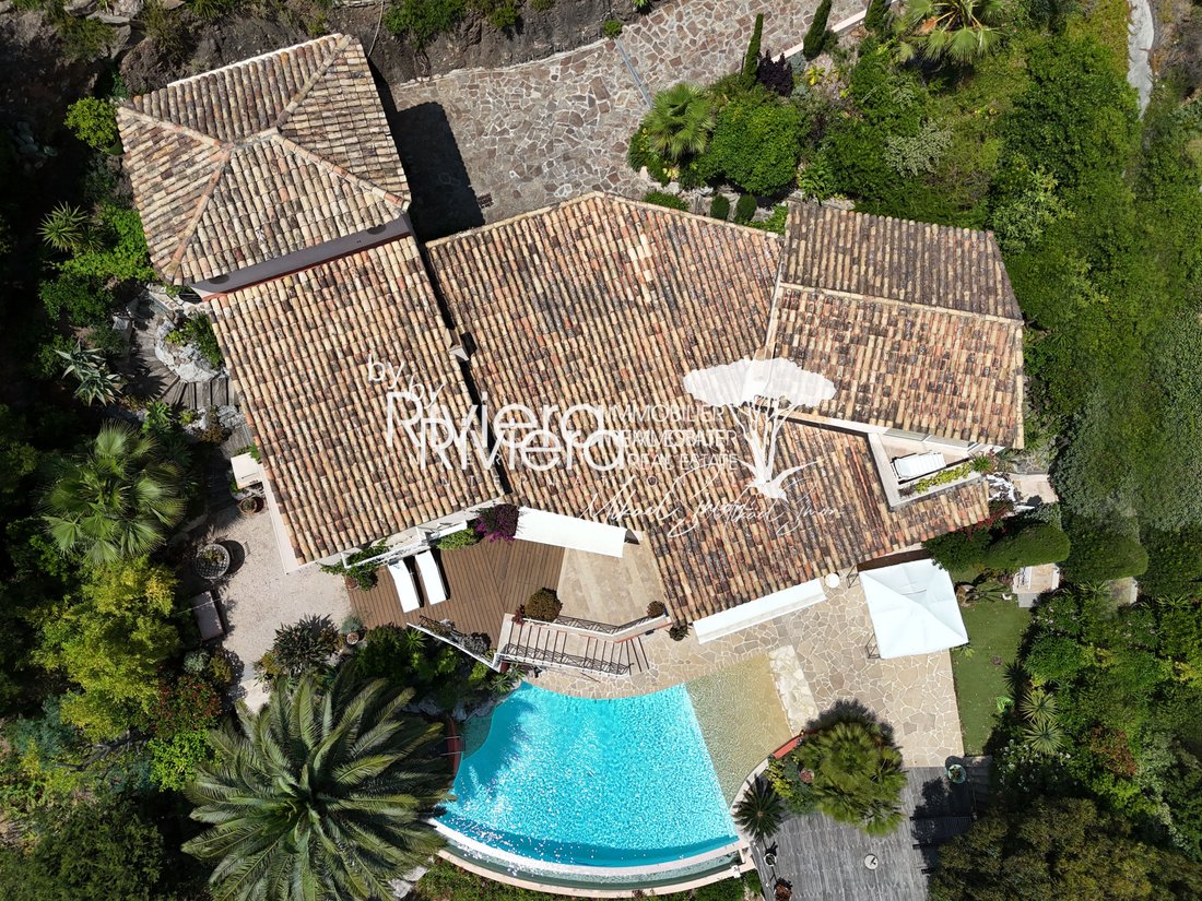 Estate in Nord, Cavalaire-sur-Mer, France 4 - 15778281