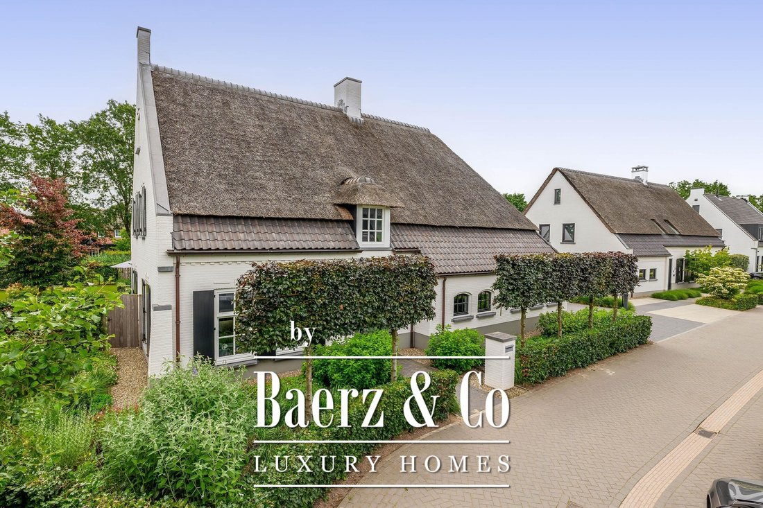 Villa in Helmond, North Brabant, Netherlands 1 - 17612598
