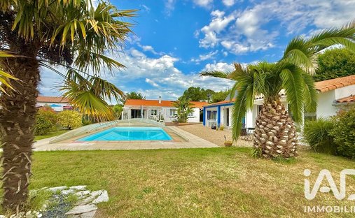 House in Arvert, Nouvelle-Aquitaine, France 1