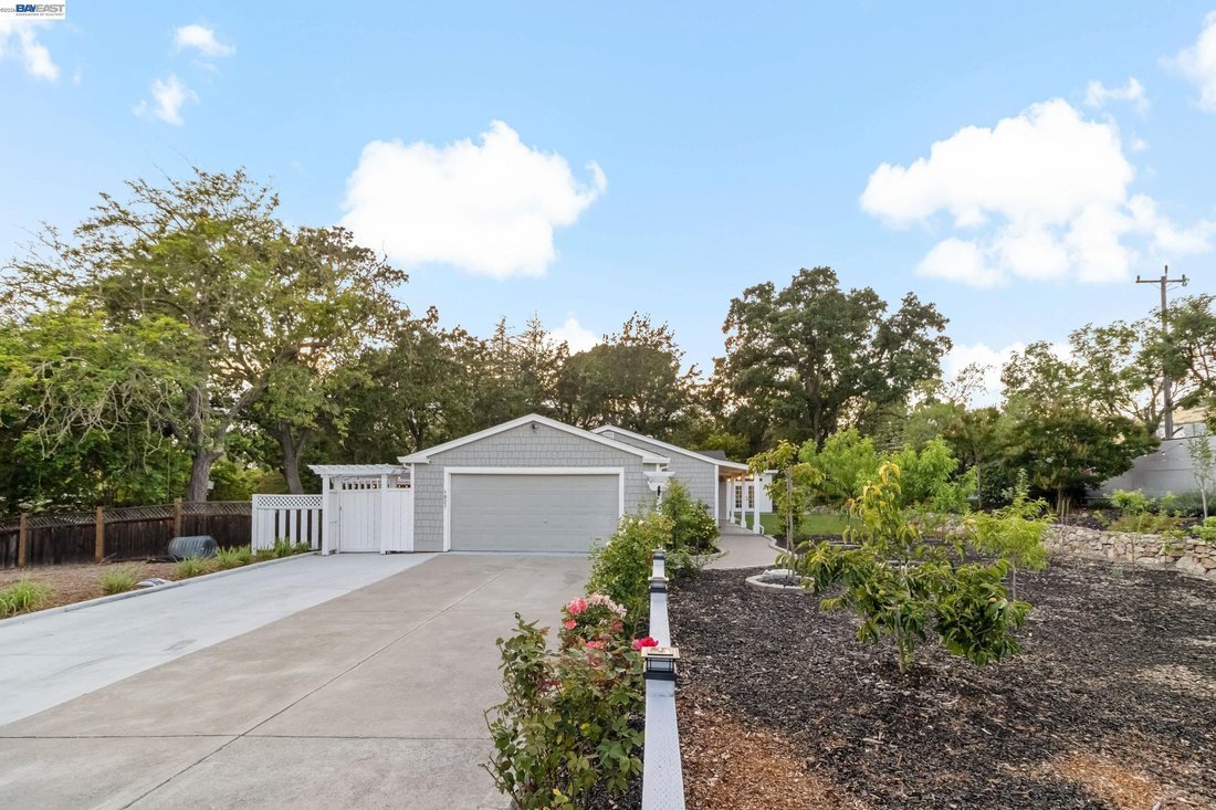House in Walnut Creek, California, United States 1 - 18242547