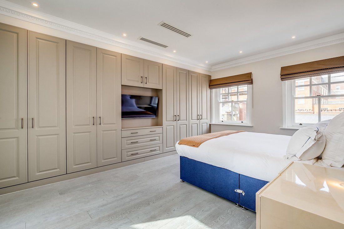 Apartment in Mayfair, Westminster, England 4 - 18241761