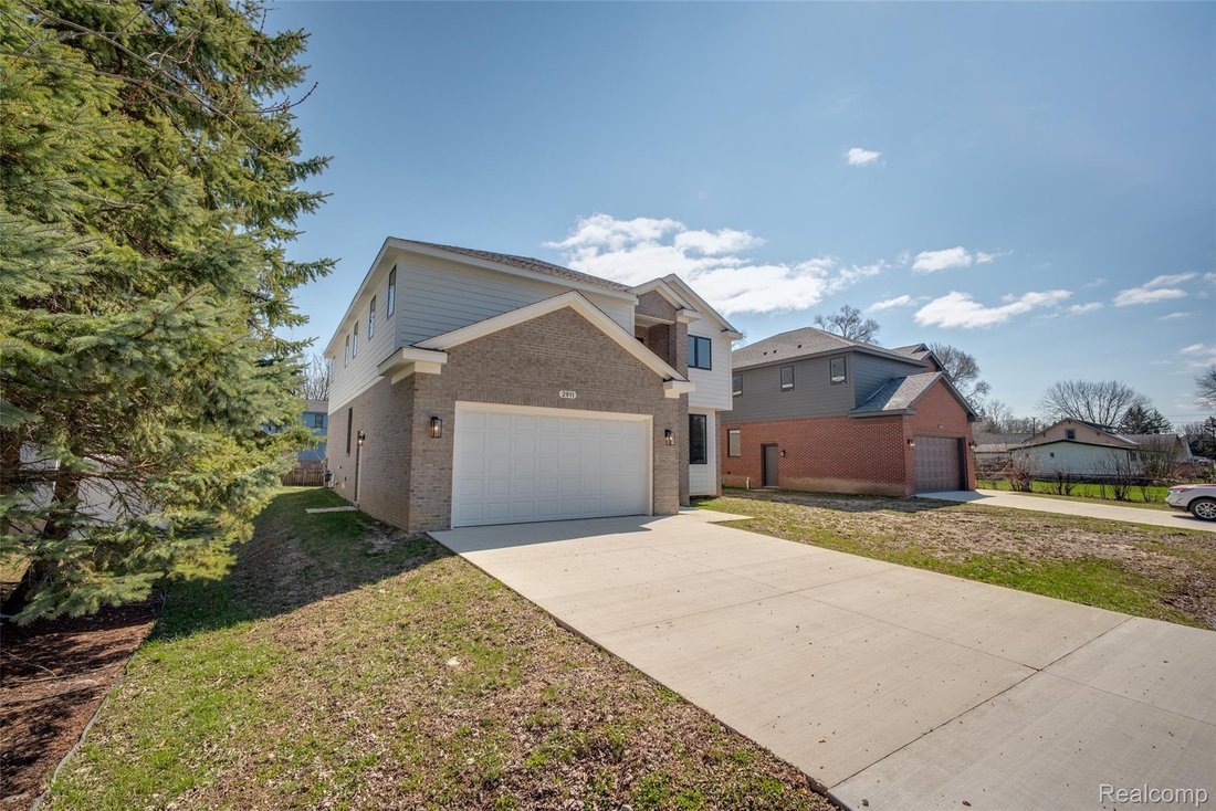 House in Rochester Hills, Michigan, United States 3 - 18242405