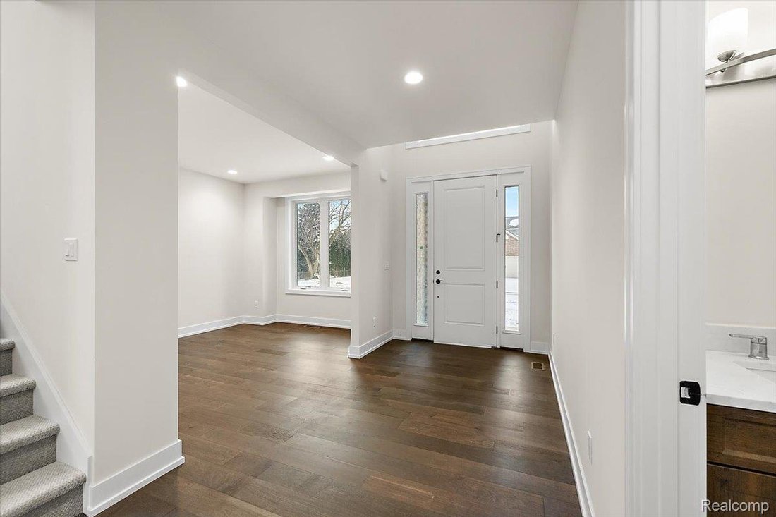 House in Rochester Hills, Michigan, United States 5 - 18242405