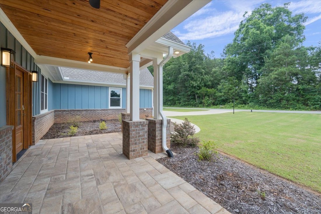 House in Madison, Georgia, United States 3 - 18243441