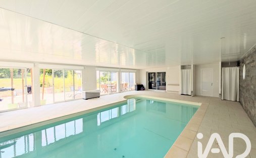 House in Savonnieres, Centre-Val de Loire, France 1