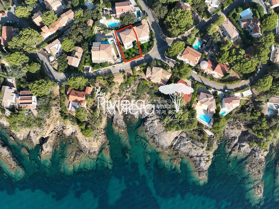 Villa in Nord, Cavalaire-sur-Mer, France 1 - 17023129