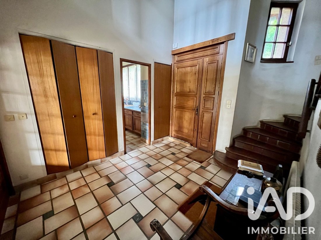 House in Chatou, Ile-de-France, France 2 - 18246554