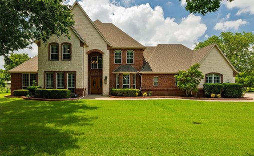 House in Keller, Texas, United States 1
