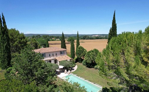 Estate in Uzès, Occitania, France 1