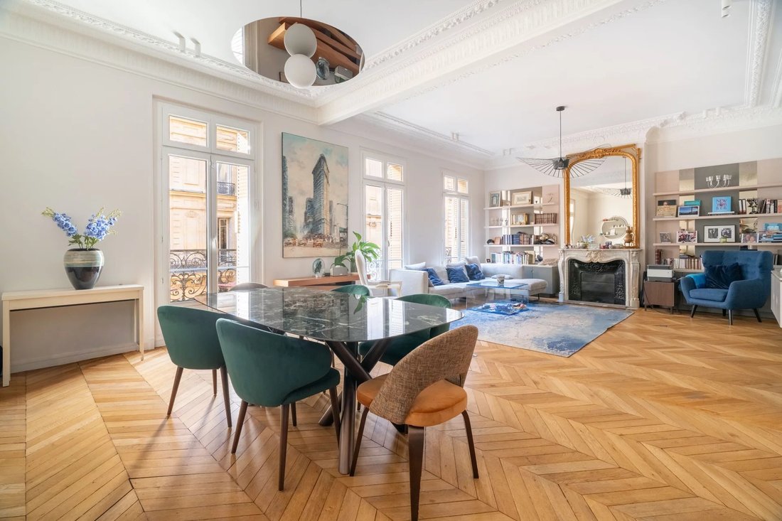 Apartment in La Fourche-Guy Môquet, Paris 17e Arrondissement, Paris 3 - 18237032