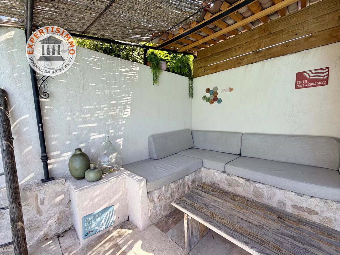 House in Noyau Villageois-Zone Urbaine, Velaux, France 5 - 18239273