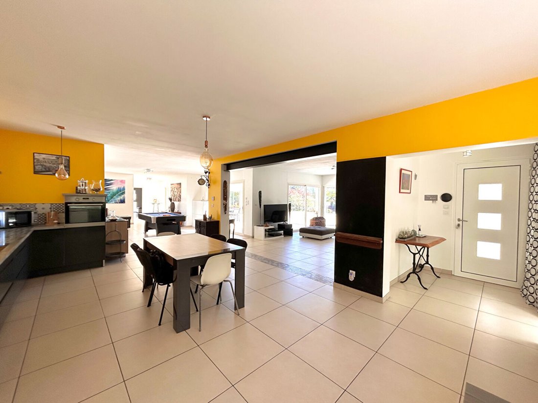 Villa in Marsac-sur-l'Isle, Nouvelle-Aquitaine, France 4 - 18239876