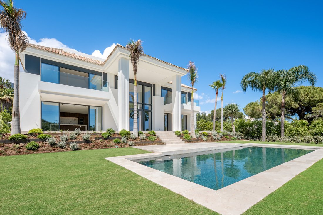 Villa in Golden Mile, Andalusia, Spain 2 - 18237326