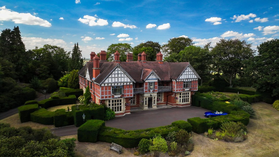 Country House in Cheshire East, England 1 - 17413958