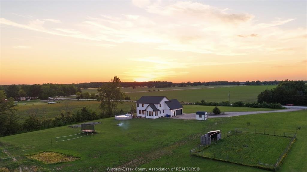 Farm Ranch in Essex, Ontario, Canada 3 - 18242505