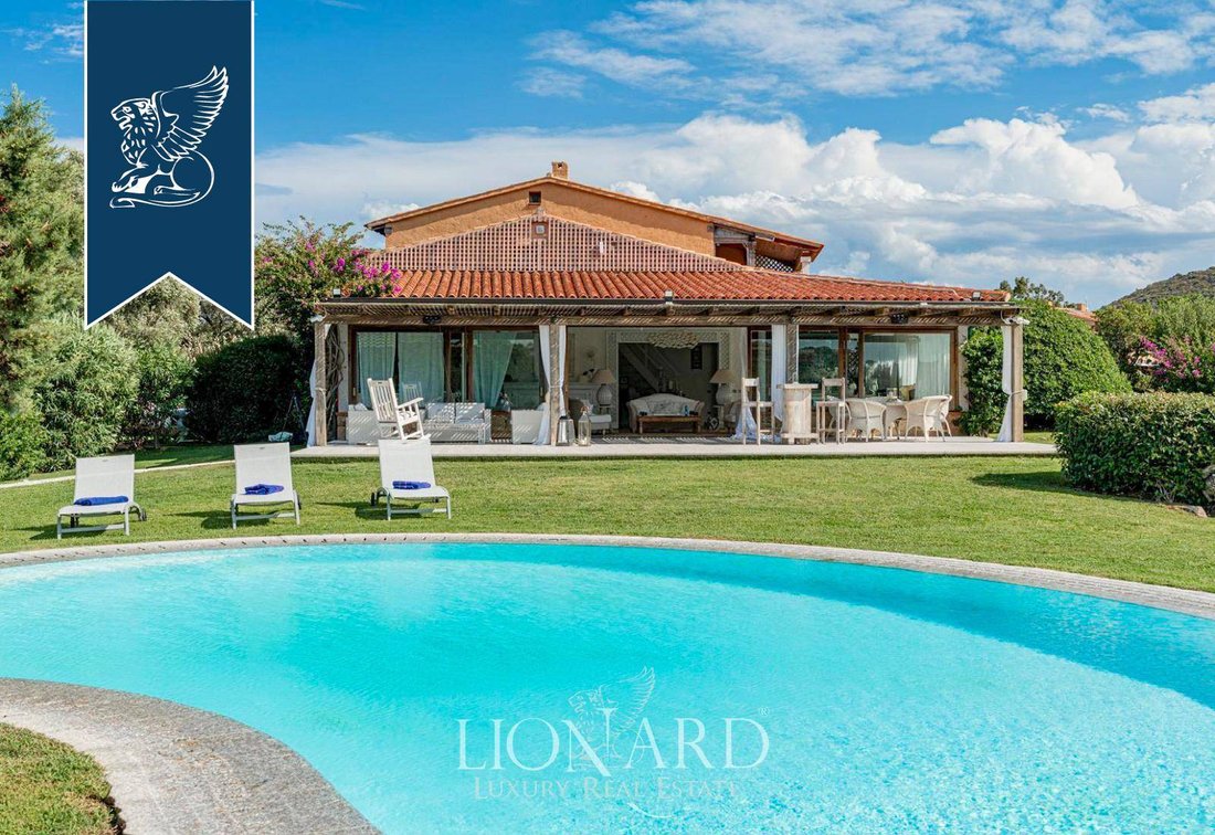 Villa in Golfo Aranci, Sardinia, Italy 4 - 18246012