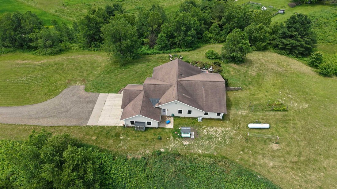 House in Wilton, Wisconsin, United States 3 - 18227101