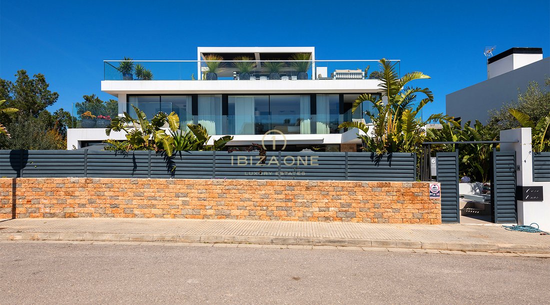 Villa in Santa Eularia des Riu, Balearic Islands, Spain 2 - 17531462