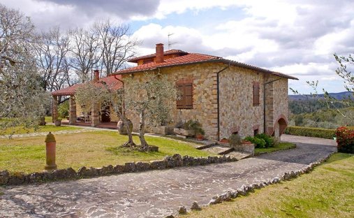 Villa in Castelnuovo Berardenga, Tuscany, Italy 1