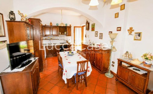 House in Camaiore, Tuscany, Italy 1