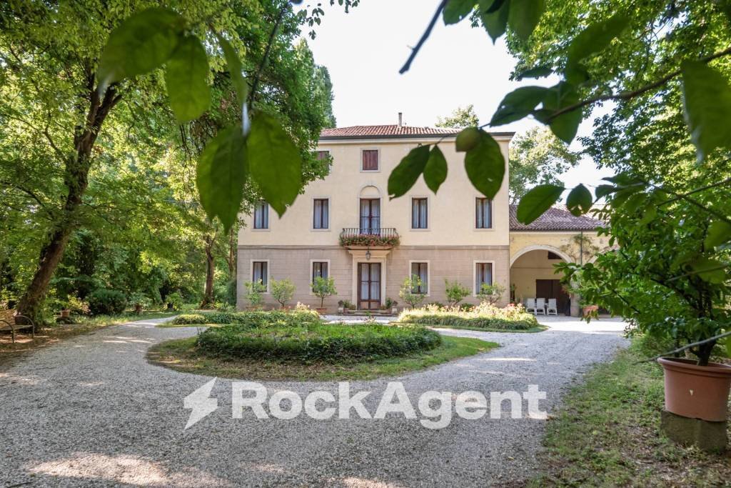 Villa in Teolo, Veneto, Italy 2 - 18235564