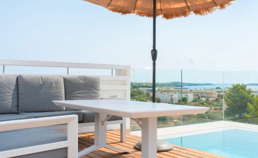 Villa in Santa Eularia des Riu, Balearic Islands, Spain 1