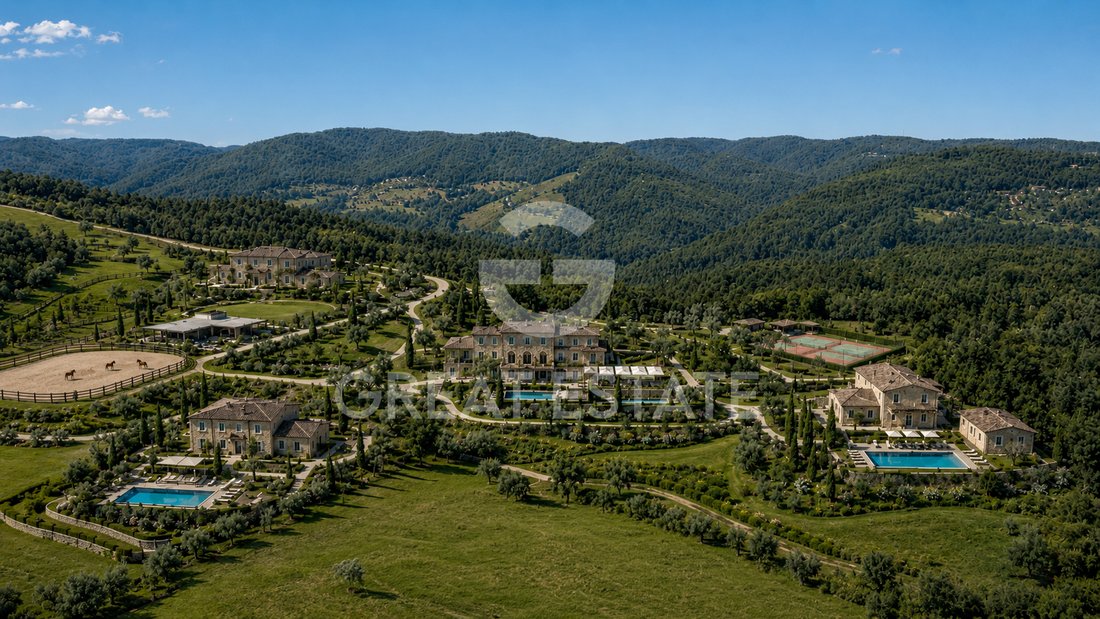Estate in Cannara, Umbria, Italy 1 - 18245527