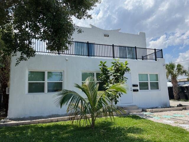 West Palm Beach, Florida, United States 2 - 18241589