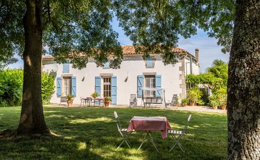 House in Le Temple-sur-Lot, Nouvelle-Aquitaine, France 1
