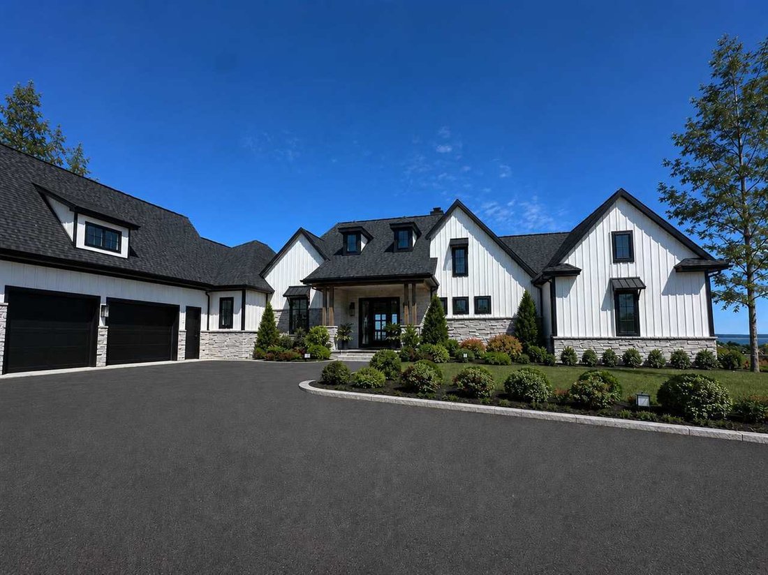 House in Petoskey, Michigan, United States 1 - 16756432