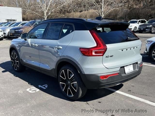 Volvo XC40 in Calverton, NY, United States 5 - 18237042