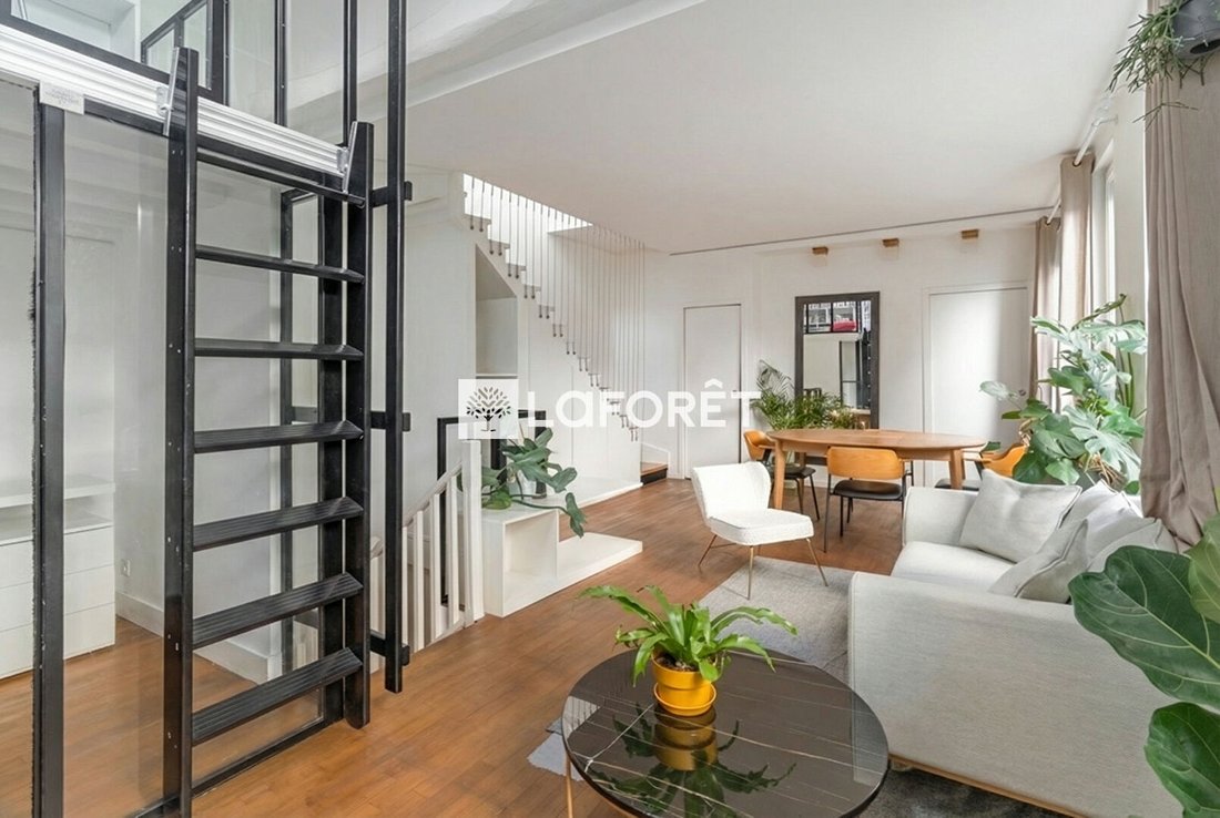 Apartment in La Fourche-Guy Môquet, Paris 17e Arrondissement, Paris 2 - 17983340