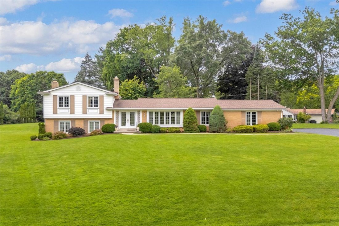 House in Troy, Michigan, United States 1 - 18239685