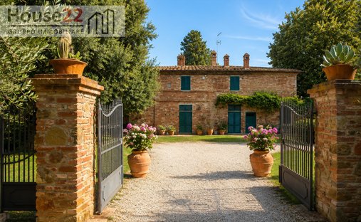 Villa in Lucignano, Tuscany, Italy 1