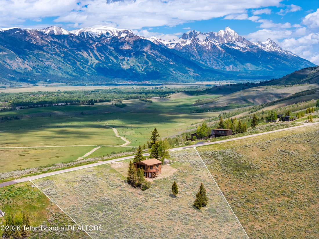 House in Jackson, Wyoming, United States 2 - 18239406
